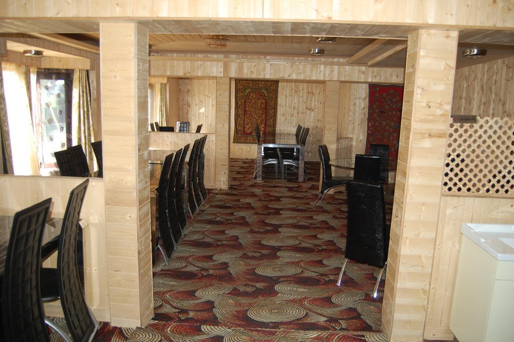 Hotel Zahgeer Continental غولمارغ الغرفة الصورة